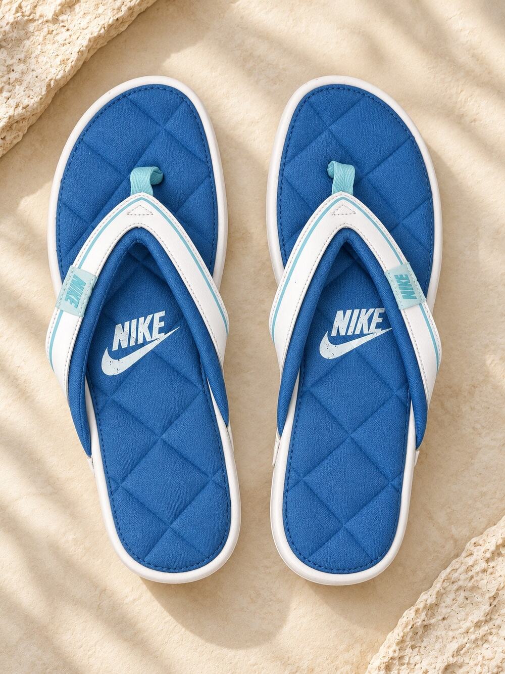 Nike Comfort Flip Flops Women’s 10 Blue White Quilted Cushion Sandals NEW